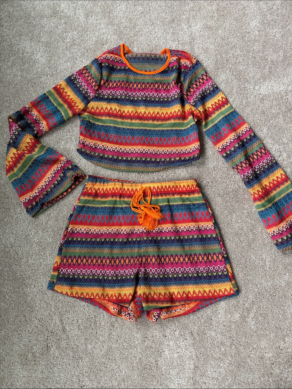 ‼️ Multicolor Striped Long Sleeve Crop Top & Shorts ‼️